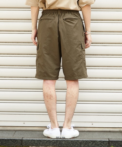 CIAOPANIC TYPY（チャオパニックティピー）の「Roueナイロンカーゴショートパンツ（カーゴパンツ・メンズ・ブラック/カーキ・MEDIUM/LARGE）」の12枚目の写真