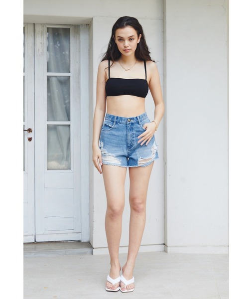 ALEXIA STAM（アリシアスタン）の「Damaged Denim Shorts/ダメージデニムショーツ（デニムパンツ・レディース・ホワイト/ブルー/ブラック系その他・S/M/XS）」の3枚目の写真