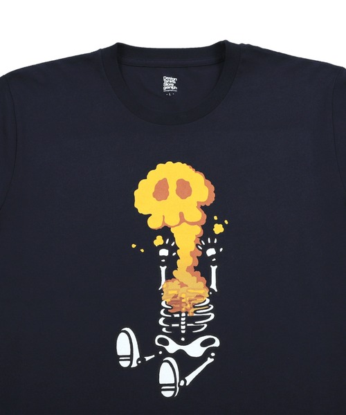 Design Tshirts Store graniph(デザイン ティーシャツ ストア グラニフ)の「ドクロ雲 コントロールベア(ヤッターマン)|コラボTシャツ(Tシャツ/カットソー・メンズ・ネイビー・SMALL/MEDIUM/LARGE/X-SMALL)」の10枚目の写真