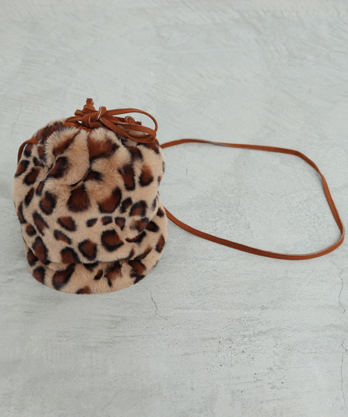 CHILD WOMAN（チャイルドウーマン）の「レオパードファーミニ巾着ショルダーBAG（ショルダーバッグ・レディース・ブラウン・FREE）」の8枚目の写真