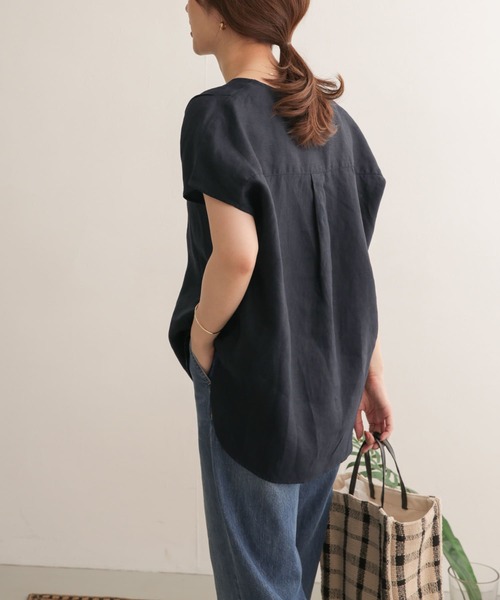 URBAN RESEARCH DOORS（アーバンリサーチドアーズ）の「リネンフレンチノーカラープルオーバー（Tシャツ/カットソー・レディース・オフホワイト/ネイビー/ベージュ/ブルー・ONE）」の13枚目の写真