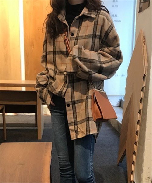 MAISON DE THERESE（メゾン ド テレーズ）の「ビッグシルエットチェックシャツブラウス（シャツ/ブラウス・レディース・ベージュ/ブルー・M/X-LARGE/LARGE/SMALL/XX-LARGE）」の8枚目の写真