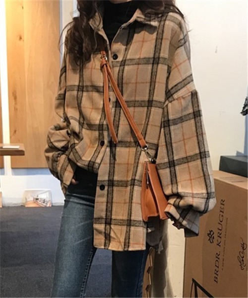 MAISON DE THERESE（メゾン ド テレーズ）の「ビッグシルエットチェックシャツブラウス（シャツ/ブラウス・レディース・ベージュ/ブルー・M/X-LARGE/LARGE/SMALL/XX-LARGE）」の5枚目の写真