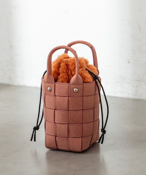 mystic（ミスティック）の「ボア巾着付編み込みミニBAG（ショルダーバッグ・レディース・オレンジ/ブルー・ONE SIZE）」の2枚目の写真