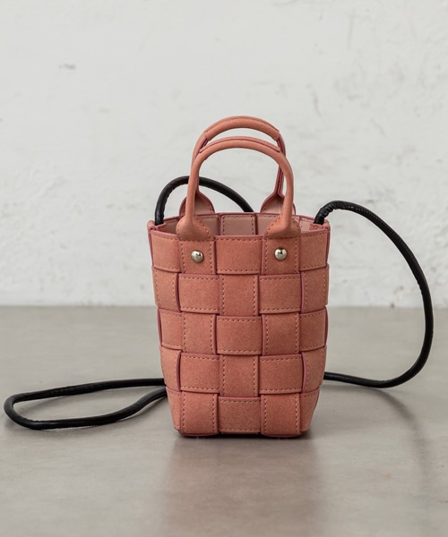 mystic（ミスティック）の「ボア巾着付編み込みミニBAG（ショルダーバッグ・レディース・オレンジ/ブルー・ONE SIZE）」の7枚目の写真