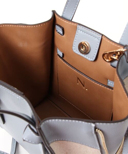 N.（N. Natural Beauty Basic）（エヌエヌナチュラルビューティーベーシック）の「サイドジップショルダーバッグ（トートバッグ・レディース・ブラウン/ブルー/ベージュ・ﾌﾘ-）」の5枚目の写真