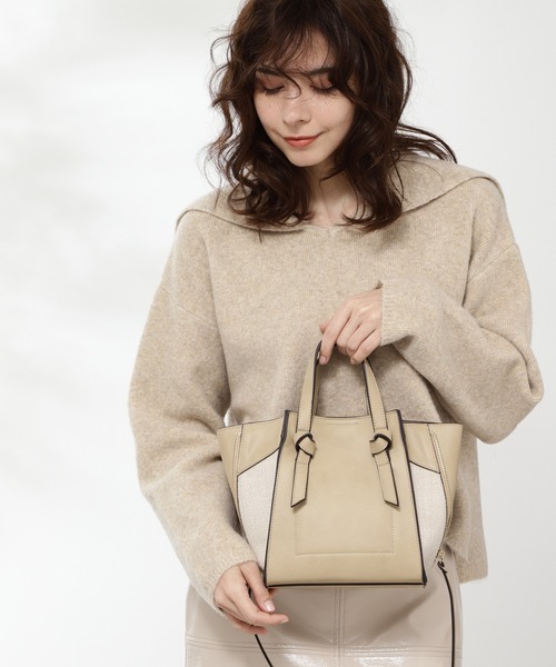 N.（N. Natural Beauty Basic）（エヌエヌナチュラルビューティーベーシック）の「サイドジップショルダーバッグ（トートバッグ・レディース・ブラウン/ブルー/ベージュ・ﾌﾘ-）」の9枚目の写真