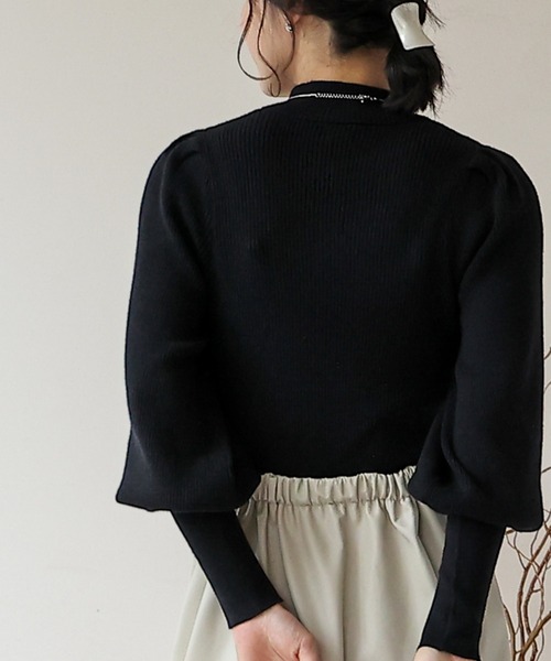 frames RAY CASSIN（フレームスレイカズン）の「【WEB限定】ボリューム袖前後2WAYニットプルオーバー（ニット/セーター・レディース・オレンジ/グレイッシュベージュ/グリーン/ブラック/ブルー・FREE）」の10枚目の写真