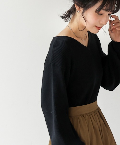 frames RAY CASSIN（フレームスレイカズン）の「【WEB限定】ボリューム袖前後2WAYニットプルオーバー（ニット/セーター・レディース・オレンジ/グレイッシュベージュ/グリーン/ブラック/ブルー・FREE）」の12枚目の写真