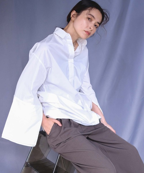 chuclla(チュクラ)の「スリットマントスリーブ ロングシャツ chw21a052(シャツ/ブラウス・レディース・ホワイト・FREE)」の12枚目の写真