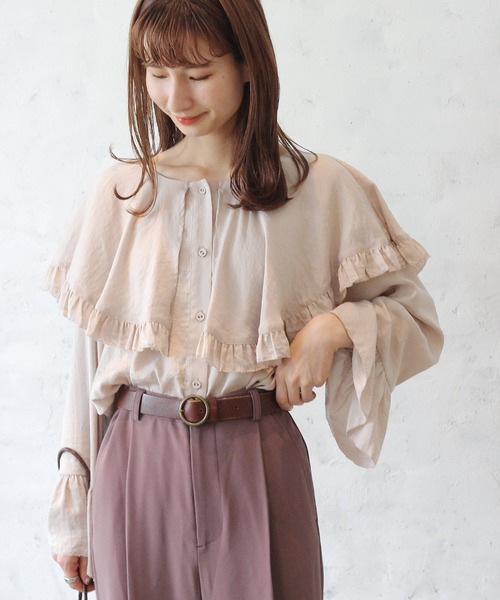 Crisp(クリスプ)の「エアリーフリルブラウス(シャツ/ブラウス・レディース・チャコールグレー/アイボリー/ピンクベージュ・FREE)」の3枚目の写真