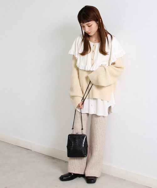 Crisp(クリスプ)の「エアリーフリルブラウス(シャツ/ブラウス・レディース・チャコールグレー/アイボリー/ピンクベージュ・FREE)」の14枚目の写真