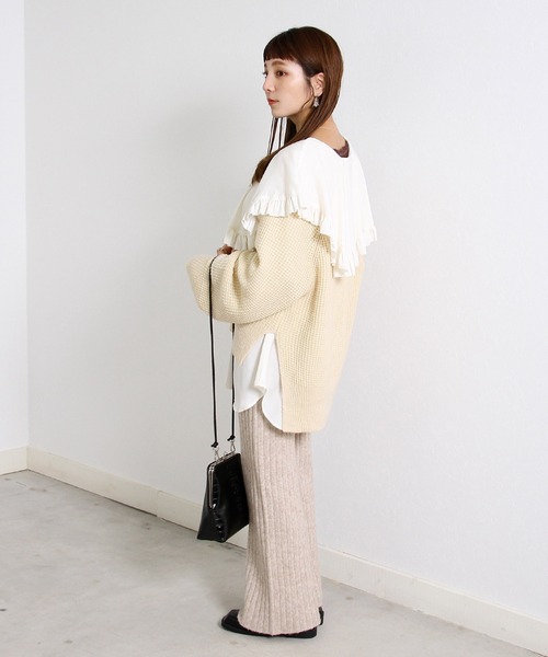 Crisp(クリスプ)の「エアリーフリルブラウス(シャツ/ブラウス・レディース・チャコールグレー/アイボリー/ピンクベージュ・FREE)」の15枚目の写真