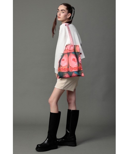 SLY（スライ）の「YUKAHIRAC X SLY TOTE BAG/トートバッグ（トートバッグ・レディース・ベージュ/ピンク/グリーン・FREE）」の6枚目の写真