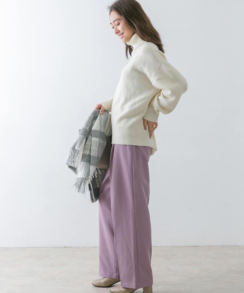 URBAN RESEARCH ROSSO(アーバンリサーチロッソ)の「バックシームタートルニット(ニット/セーター・レディース・グリーン系その他/ミント/ネイビー/オフホワイト・FREE)」の5枚目の写真