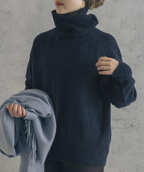 URBAN RESEARCH ROSSO(アーバンリサーチロッソ)の「バックシームタートルニット(ニット/セーター・レディース・グリーン系その他/ミント/ネイビー/オフホワイト・FREE)」の14枚目の写真