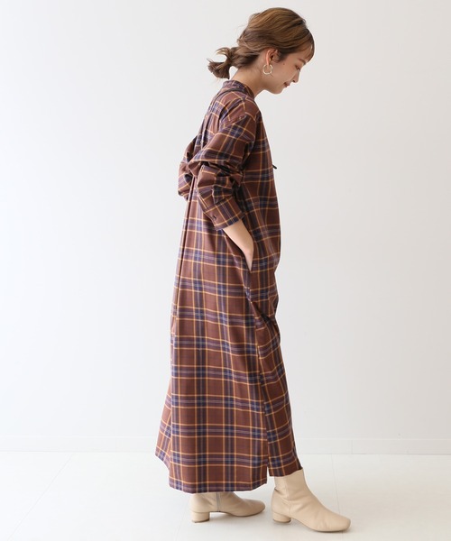 SLOBE IENA(スローブイエナ)の「コットンネルシャツワンピース【手洗い可能】◆(シャツワンピース・レディース・ブラック系その他/ブラウン/グレー・FREE)」の18枚目の写真