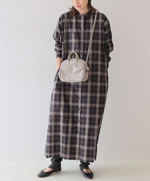 SLOBE IENA(スローブイエナ)の「コットンネルシャツワンピース【手洗い可能】◆(シャツワンピース・レディース・ブラック系その他/ブラウン/グレー・FREE)」の5枚目の写真