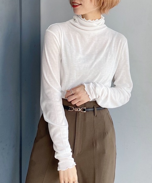 mysty woman（ミスティウーマン）の「クシュクシュタートルプルオーバー 257601（Tシャツ/カットソー・レディース・ブラック/オフホワイト/ライトベージュ・FREE）」の2枚目の写真