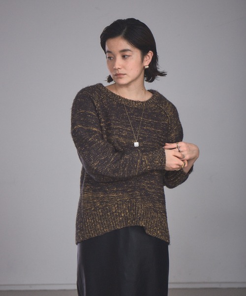 NOMINE（ノミネ）の「【展開店舗限定】ミックスヤーンボリュームスリーブニット（ニット/セーター・レディース・グレイッシュブルー/マスタード/ブラック・フリー）」の3枚目の写真
