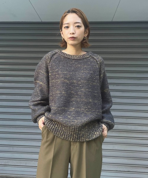 NOMINE（ノミネ）の「【展開店舗限定】ミックスヤーンボリュームスリーブニット（ニット/セーター・レディース・グレイッシュブルー/マスタード/ブラック・フリー）」の6枚目の写真