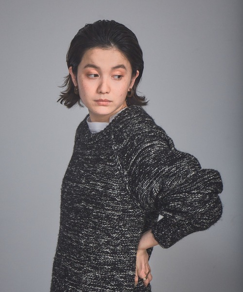 NOMINE（ノミネ）の「【展開店舗限定】ミックスヤーンボリュームスリーブニット（ニット/セーター・レディース・グレイッシュブルー/マスタード/ブラック・フリー）」の11枚目の写真