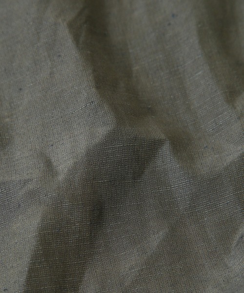 marka（マーカ）の「marka / マーカ：BAND COLLAR SHIRT P.O - CUPRO LINEN COTTON CLOTH -：M22A-17SH02C[COR]（シャツ/ブラウス・メンズ・チャコールグレー/オリーブ・1/2/3）」の18枚目の写真