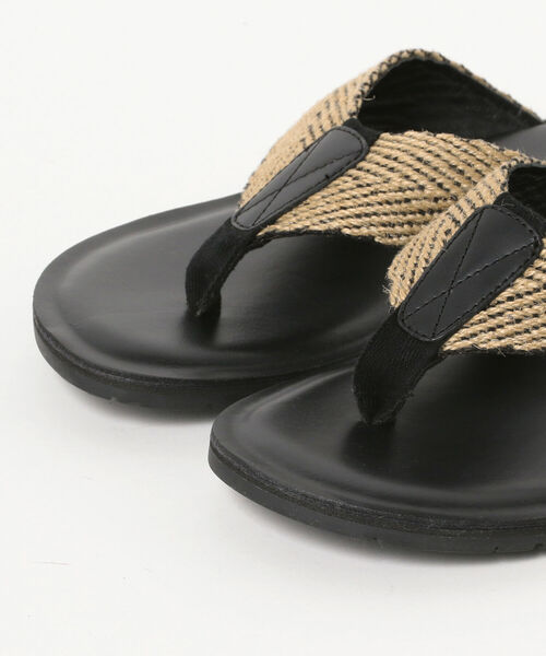 BEAMS LIGHTS（ビームスライツ）の「BEAMS LIGHTS / レザー トング サンダル（サンダル・メンズ・マルチ/ベージュ・S/M/L）」の9枚目の写真