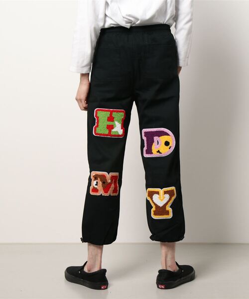 VIBGYOR(ヴィブジョー)の「ワッペンワイドパンツ(BL)(その他パンツ・メンズ・ホワイト/ブラック・MEDIUM)」の5枚目の写真