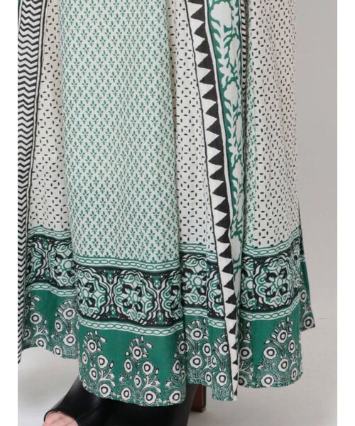 Ungrid（アングリッド）の「エスニックマーメイドスカート（スカート・レディース・レッド/グリーン・FREE）」の5枚目の写真