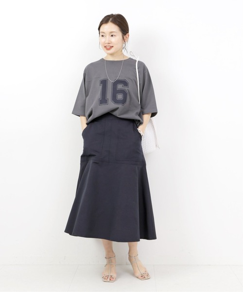 IENA（イエナ）の「T/Cグログランデザイントラペーズスカート（スカート・レディース・ベージュ/ネイビー/ブルー系その他・40/38/36/34）」の15枚目の写真