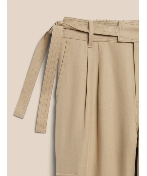 Banana Republic(バナナリパブリック)の「テンセル(TM) リネン カーゴパンツ(カーゴパンツ・レディース・ブラック/ベージュ・0/4/2/6/00)」の10枚目の写真