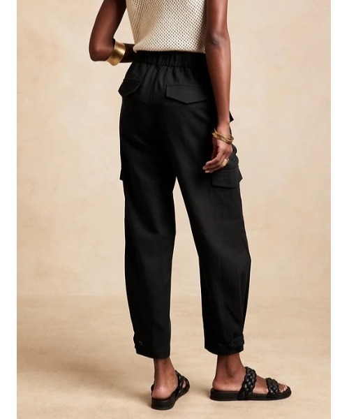 Banana Republic(バナナリパブリック)の「テンセル(TM) リネン カーゴパンツ(カーゴパンツ・レディース・ブラック/ベージュ・0/4/2/6/00)」の11枚目の写真