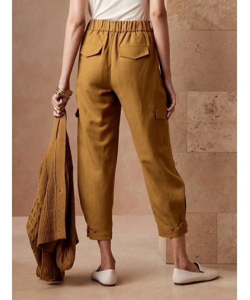Banana Republic(バナナリパブリック)の「テンセル(TM) リネン カーゴパンツ(カーゴパンツ・レディース・ブラック/ベージュ・0/4/2/6/00)」の14枚目の写真