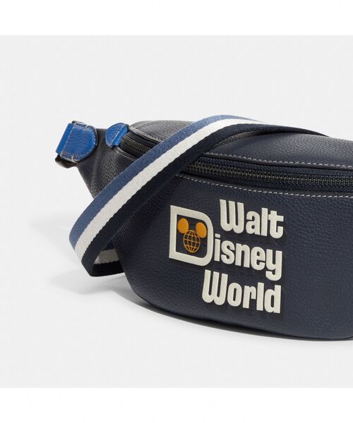 Disney（ディズニー）の「【DISNEY x COACH】チャーター ベルト バッグ