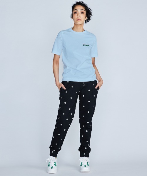 ESSENTIAL(エッセンシャル)の「ワンポイントロゴTシャツ(Tシャツ/カットソー・レディース・オフホワイト/ネイビー/ピンク/サックスブルー・FREE)」の21枚目の写真