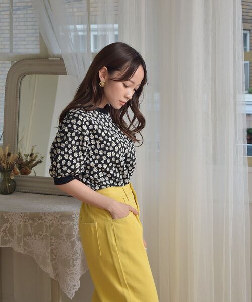 ems excite(エムズエキサイト)の「デイジー半袖カット(Tシャツ/カットソー・レディース・ブラック/パープル/ブルー・FREE)」の9枚目の写真