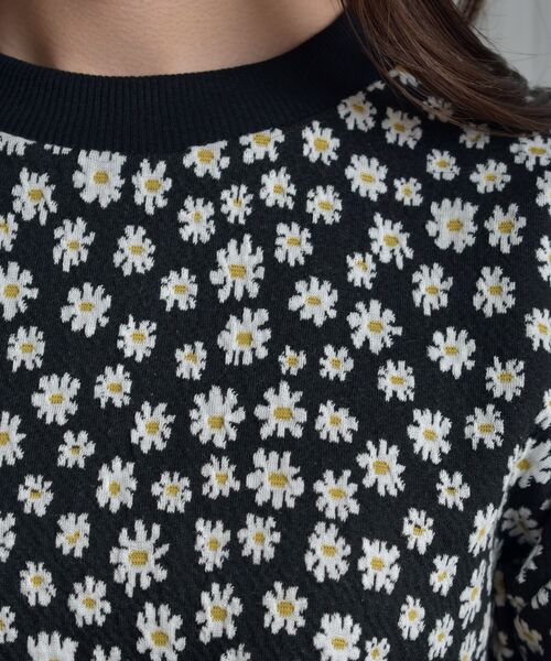 ems excite(エムズエキサイト)の「デイジー半袖カット(Tシャツ/カットソー・レディース・ブラック/パープル/ブルー・FREE)」の11枚目の写真