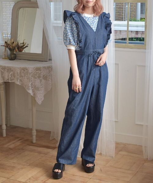 ems excite(エムズエキサイト)の「デイジー半袖カット(Tシャツ/カットソー・レディース・ブラック/パープル/ブルー・FREE)」の15枚目の写真