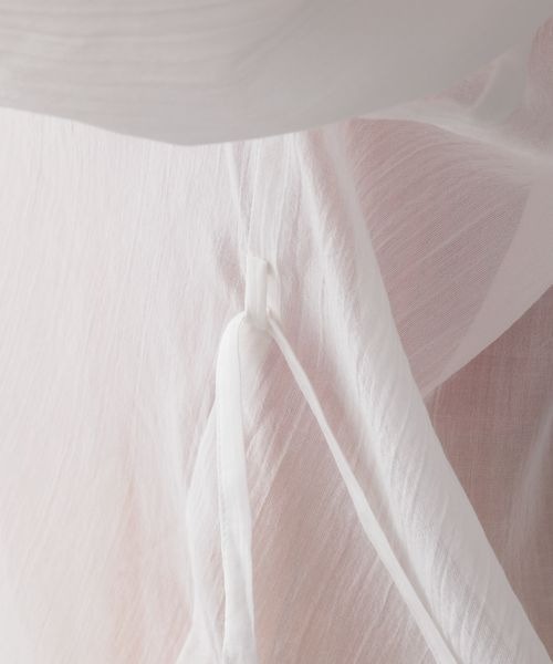 LOWRYS FARM（ローリーズファーム）の「ヨウリュウギャザーブラウス　269145（シャツ/ブラウス・レディース・オフホワイト/ブラック/ブラウン/グリーン・FREE）」の14枚目の写真