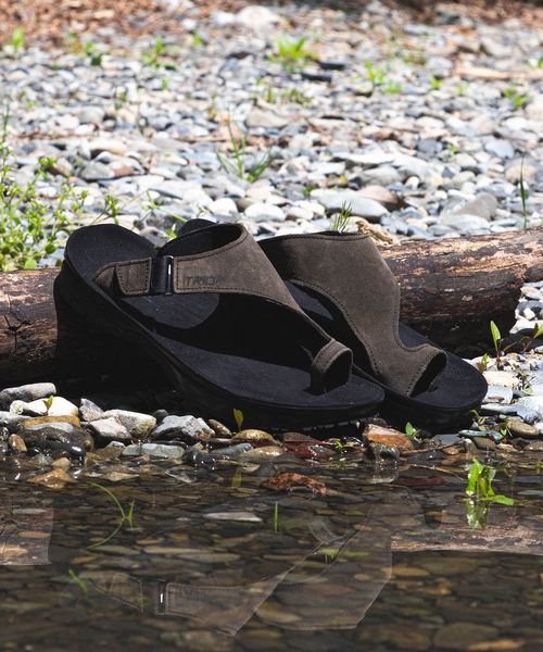 TRIOP （トリオプ）の「【TRIOP / トリオプ】別注 ZENI SLIPPER（サンダル・メンズ・ブラック/グリーン/キャメル・26cm/27cm/28cm/29cm）」の3枚目の写真