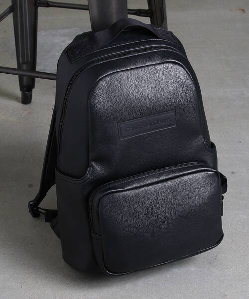 Calvin Klein（カルバン・クライン）の「ミニマリズム ラウンド バック 