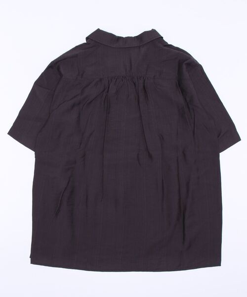 Samansa Mos2 blue(サマンサモスモスブルー)の「開襟ビッグシャツ(シャツ/ブラウス・レディース・カーキ/チャコール/ライトベージュ・フリ-)」の4枚目の写真