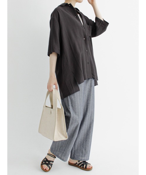 Samansa Mos2 blue(サマンサモスモスブルー)の「開襟ビッグシャツ(シャツ/ブラウス・レディース・カーキ/チャコール/ライトベージュ・フリ-)」の8枚目の写真