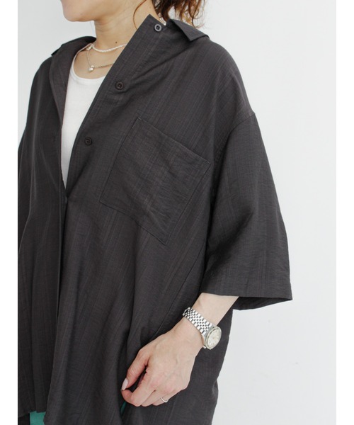 Samansa Mos2 blue(サマンサモスモスブルー)の「開襟ビッグシャツ(シャツ/ブラウス・レディース・カーキ/チャコール/ライトベージュ・フリ-)」の14枚目の写真