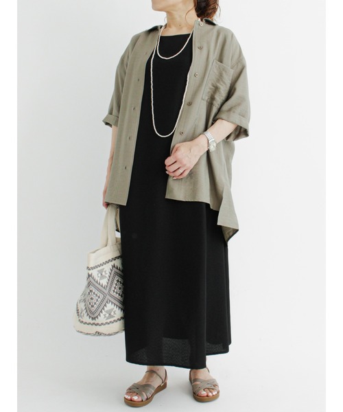 Samansa Mos2 blue(サマンサモスモスブルー)の「開襟ビッグシャツ(シャツ/ブラウス・レディース・カーキ/チャコール/ライトベージュ・フリ-)」の16枚目の写真