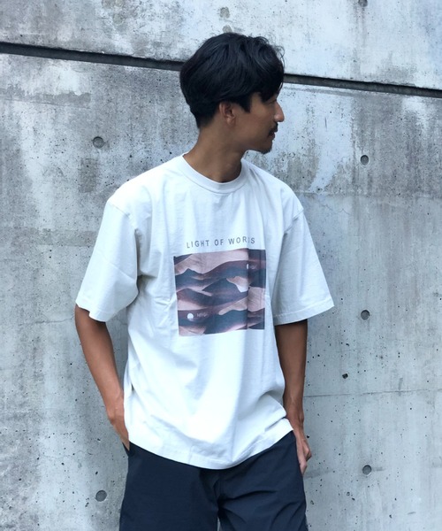 MAGIC NUMBER（マジック ナンバー）の「【MAGIC NUMBER】OASIS S/S TEE（Tシャツ/カットソー・メンズ・ベージュ/ホワイト・LARGE/X-LARGE/MEDIUM）」の11枚目の写真