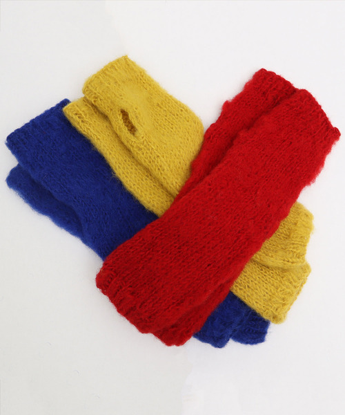 I am I in fact...(アイアムアイインファクト)の「BRUSHED WOOL ARM WARMER(アームカバー・レディース・ホワイト/レッド/イエロー/ブルー/グリーン・FREE)」の11枚目の写真