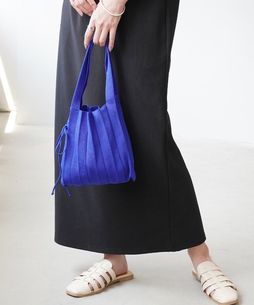 IAMUSE（アイアミューズ）の「ニットプリーツハンドバッグ S0736【IAMUSE】（ハンドバッグ・レディース・レッド/アイボリー/ブルー/オレンジ/グリーン/ライラック/パープル・FREE）」の13枚目の写真