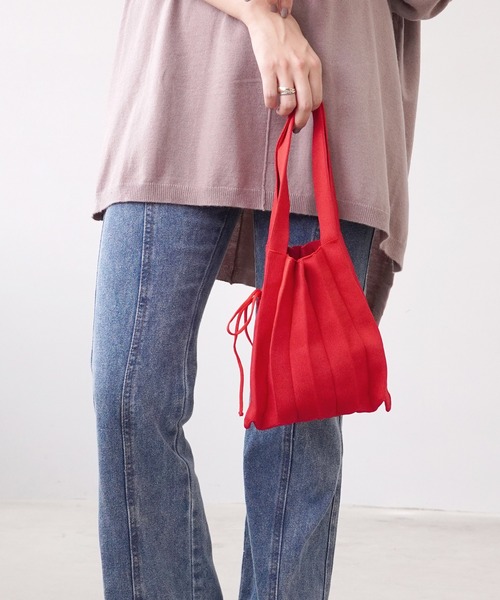 IAMUSE（アイアミューズ）の「ニットプリーツハンドバッグ S0736【IAMUSE】（ハンドバッグ・レディース・レッド/アイボリー/ブルー/オレンジ/グリーン/ライラック/パープル・FREE）」の20枚目の写真